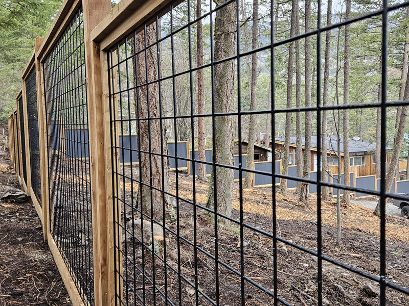 Load image into Gallery viewer, Black Hog Wire Fence Panels