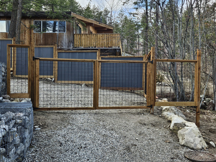Hog Wire Gates: The Strong and Stylish Entry Solution