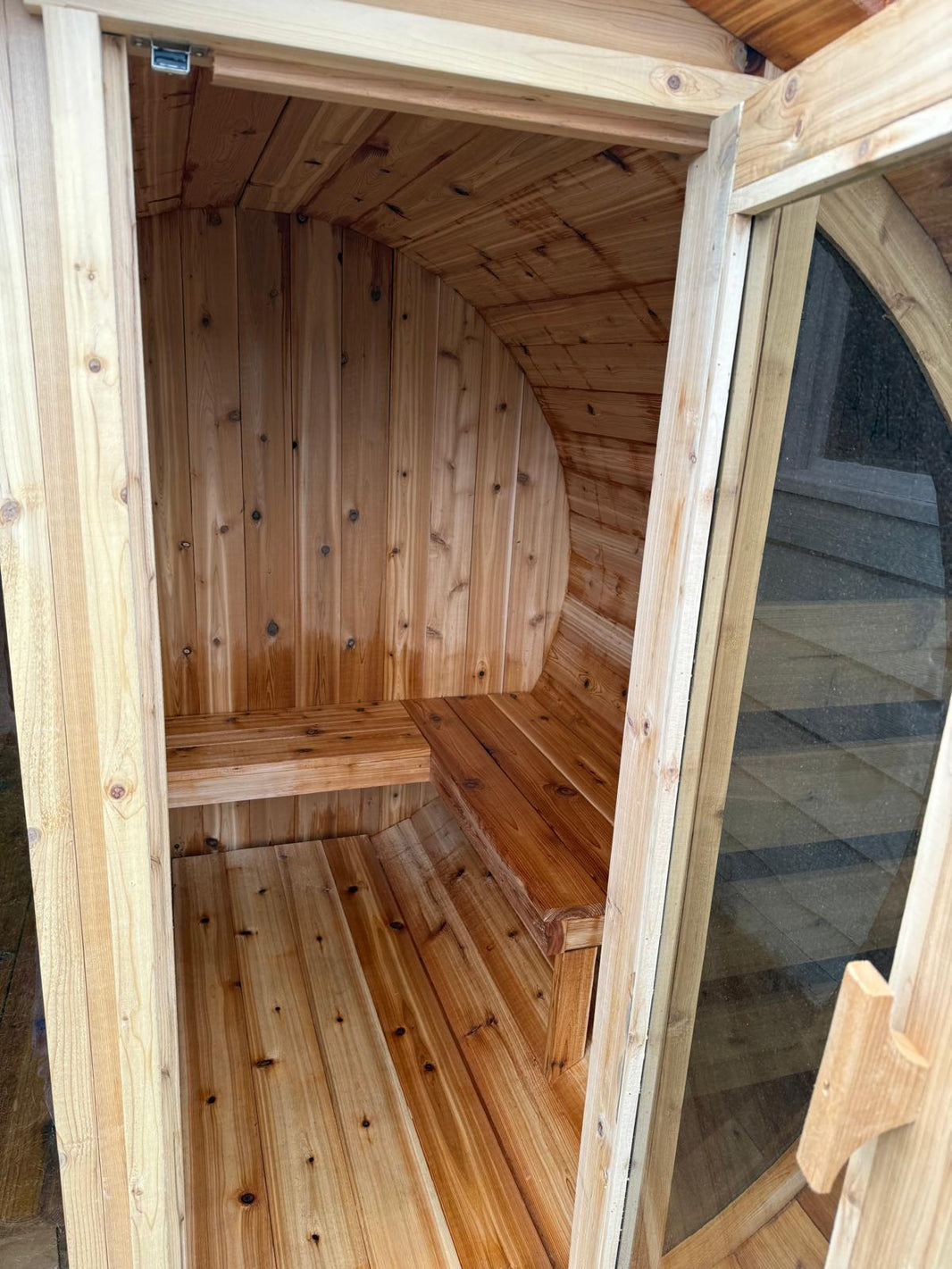 Hand Made Barrel Sauna – Traditional Western Red Cedar Sauna - The Laurentian - BarrierBoss™