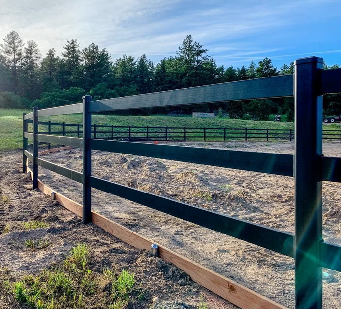 Steel Board Fencing - Horse Fencing (Canada) - BarrierBoss™