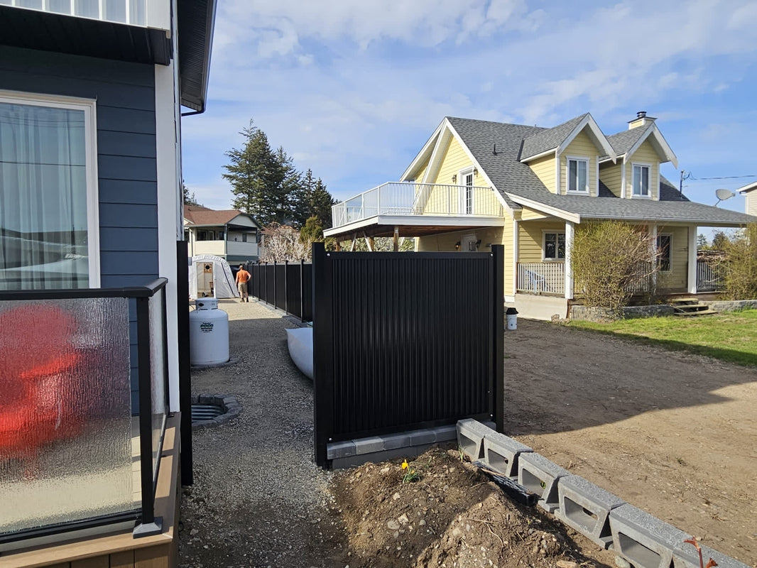 The Deep South - Metal Fence Panels with Steel Post Frame System - BarrierBoss™